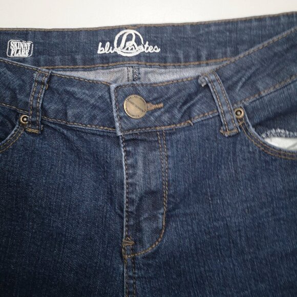 Bluenotes Ladies Size 31/30 Skinny Flare Carly Medium/Dark Wash Blue Jeans - Picture 9 of 14